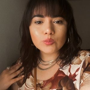 Meet your Posher, Serina